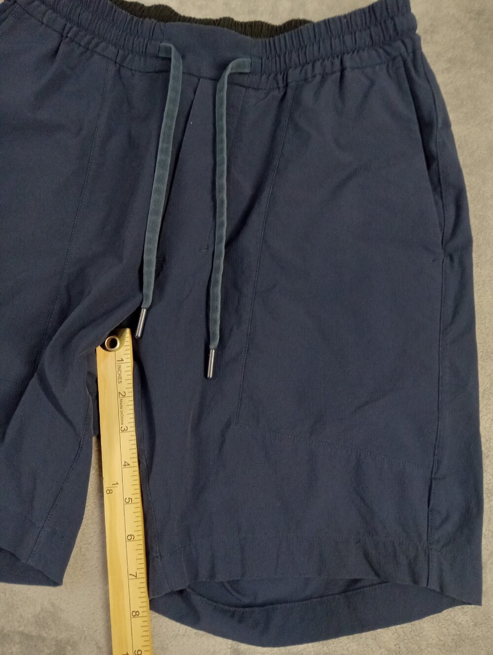 lululemon athletica Men's Navy Drawstring Athletic Shorts Size Small - Picture 10 of 10